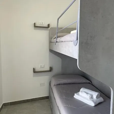 Olbios Apartament *