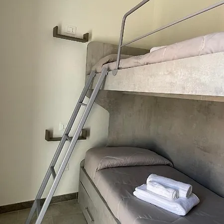 Olbios Apartament *